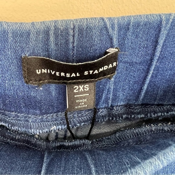 NWT Universal Standard Stretch Denim - Picture 3 of 10